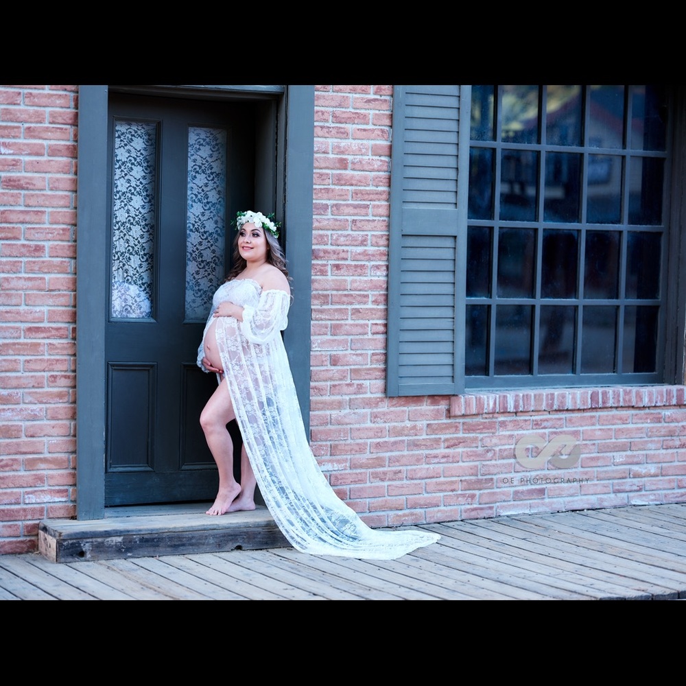 White lace dress